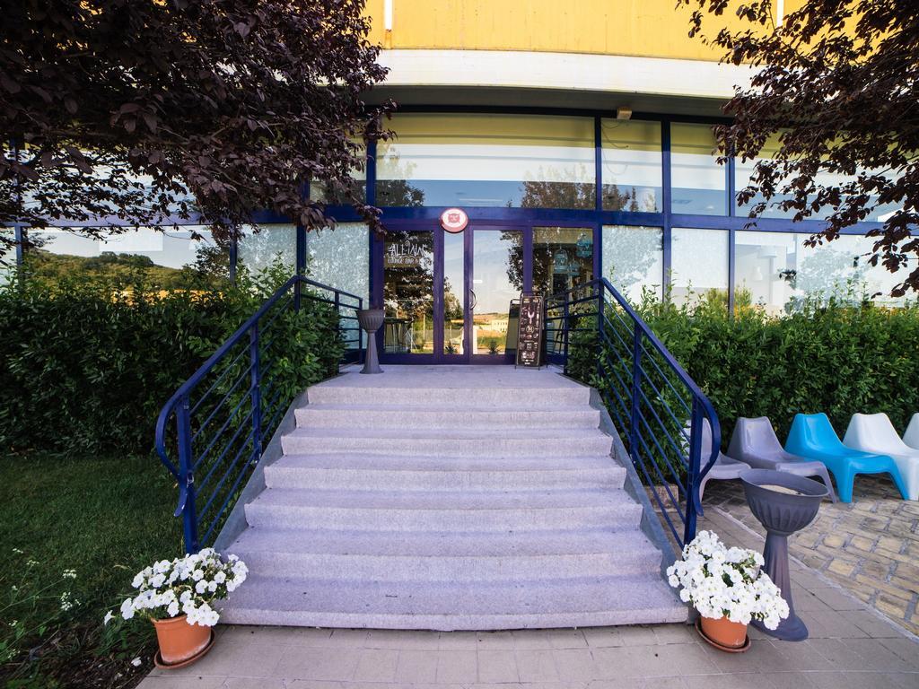 Hotel Select Atessa Dış mekan fotoğraf