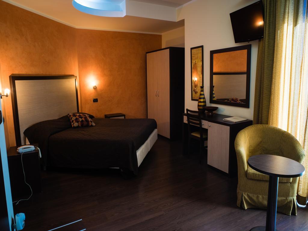 Hotel Select Atessa Dış mekan fotoğraf