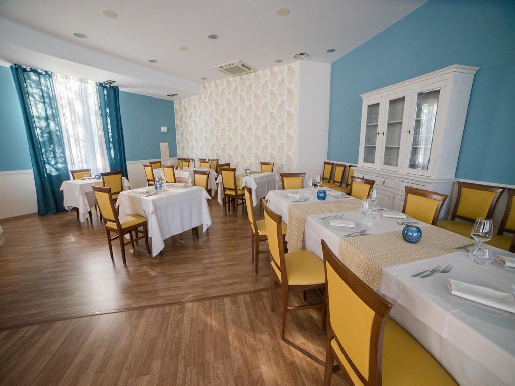 Hotel Select Atessa Dış mekan fotoğraf