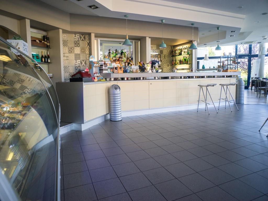 Hotel Select Atessa Dış mekan fotoğraf