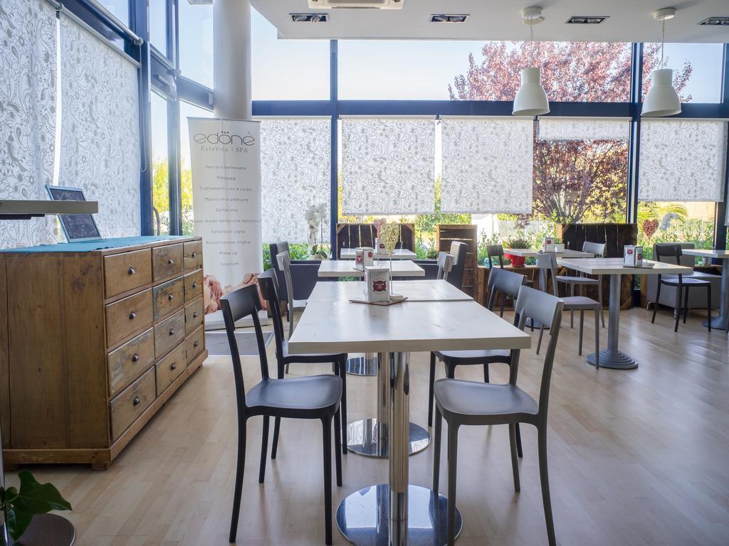 Hotel Select Atessa Dış mekan fotoğraf